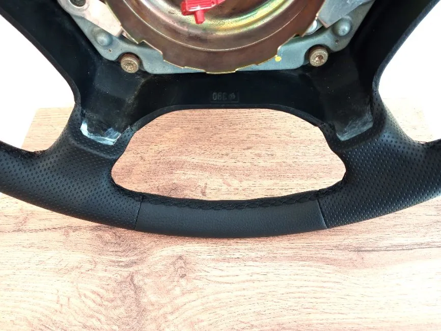 Mercedes C140 W140 W124 Steering Wheel Image 6